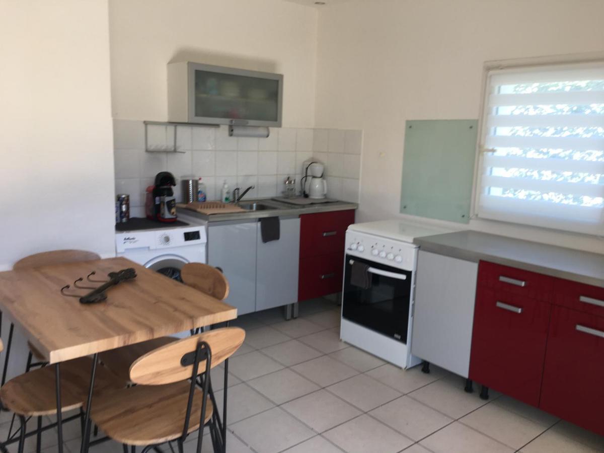 De La Clape A La Mer Mon Petit Pavillon Labellise - F2- Piscine Commune - Wifi Gratuit- Parking Prive - Arrivee Autonome - 800 M Plage - Grande Terrasse Abritee Vent - Saint-Pierre-la-Mer  Exteriör bild